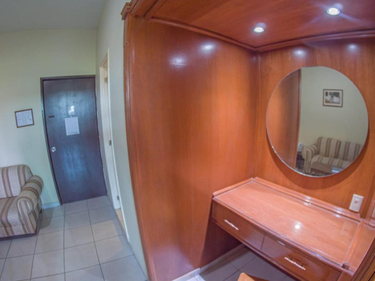 Hotel Plaza Sahuayo Εξωτερικό φωτογραφία