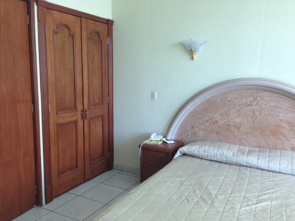Hotel Plaza Sahuayo Εξωτερικό φωτογραφία
