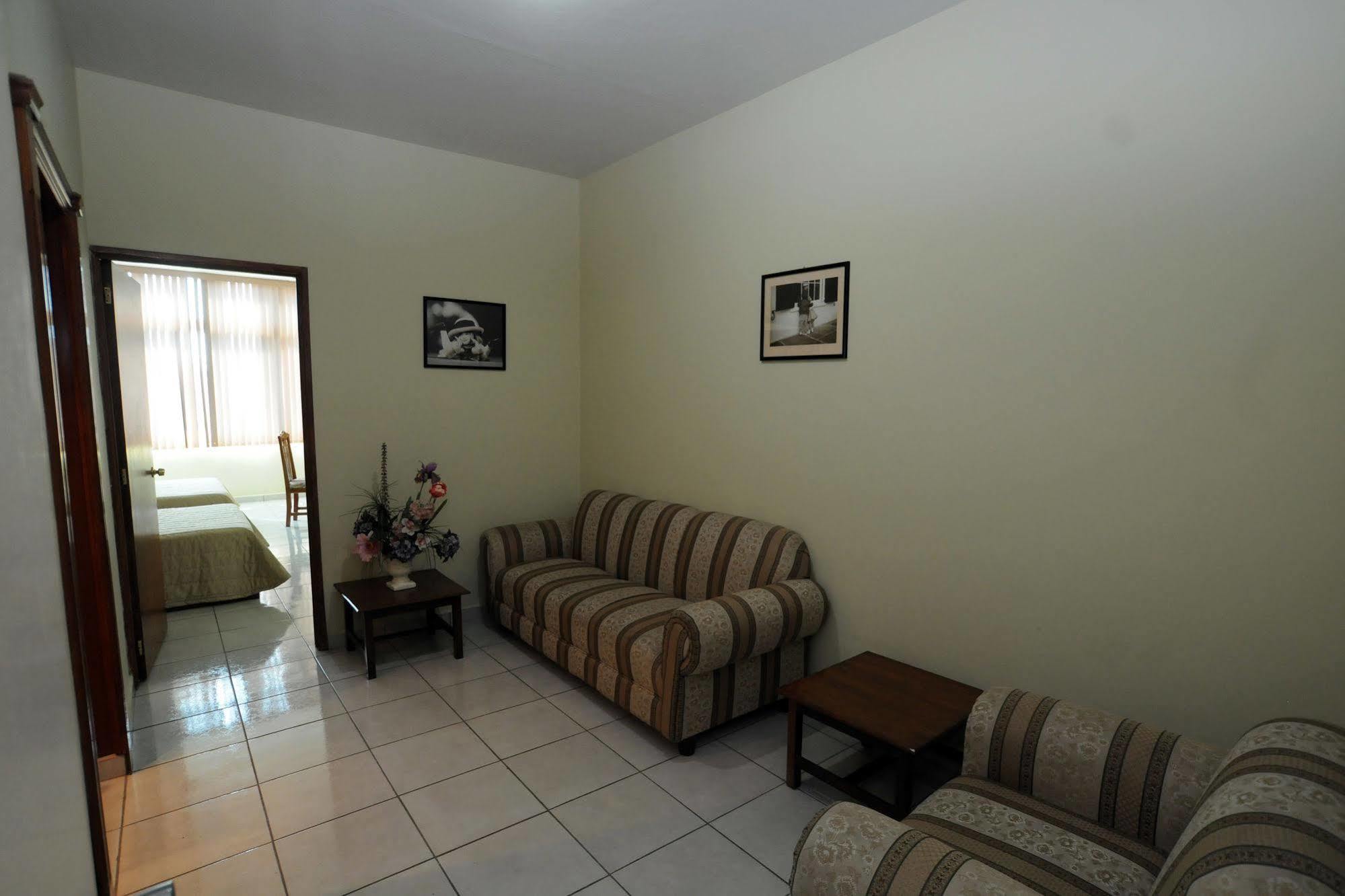 Hotel Plaza Sahuayo Εξωτερικό φωτογραφία